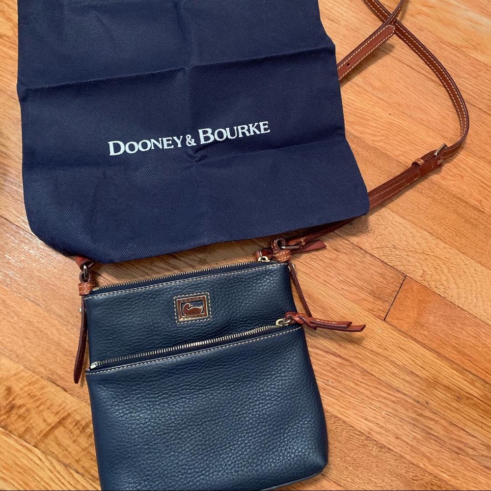 Authentic Dooney & Bourke Purse with Original Bag